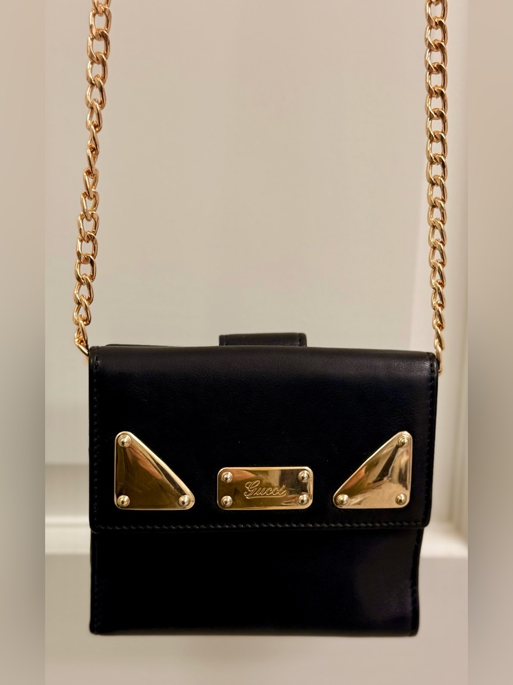 GUCCI Vintage Rare Geometric Plaque Black Leather BiFold Wallet W/ Crossbody